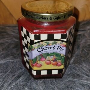 Vintage 1999 Home Interiors & Gifts Cherry Pie Scented Jar Candle 7.5oz